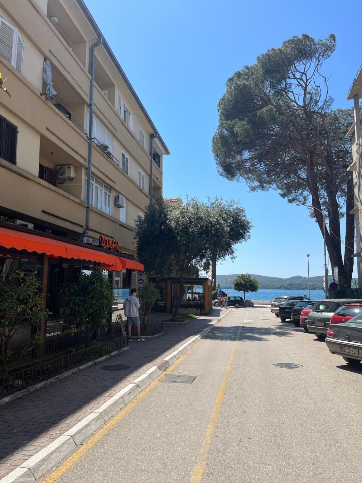 Porto Luxury Tivat Lägenhet Exteriör bild